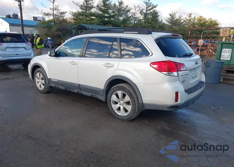 2011 Subaru Outback 2.5I Premium z USA, uszkodzony, nr VIN 4S4BRBBC5B3320459